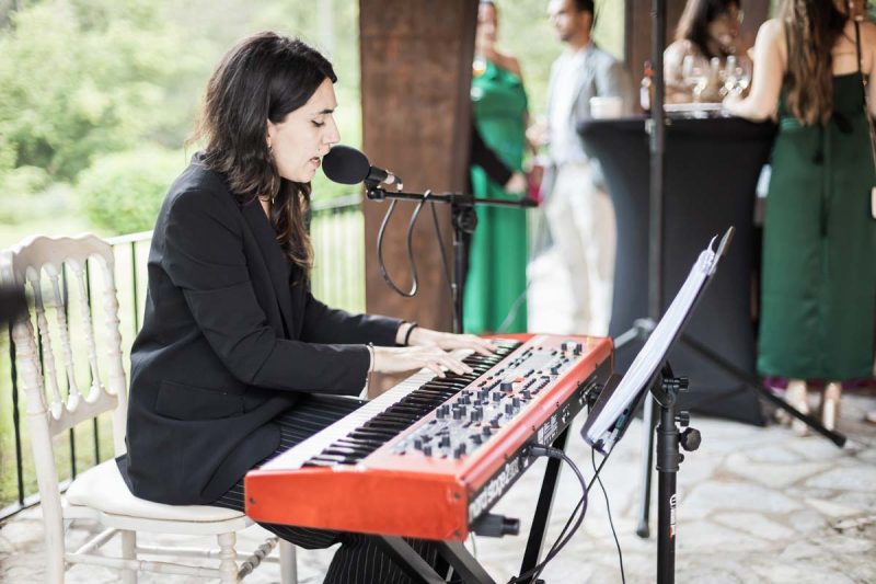 Cristina pianista cantante