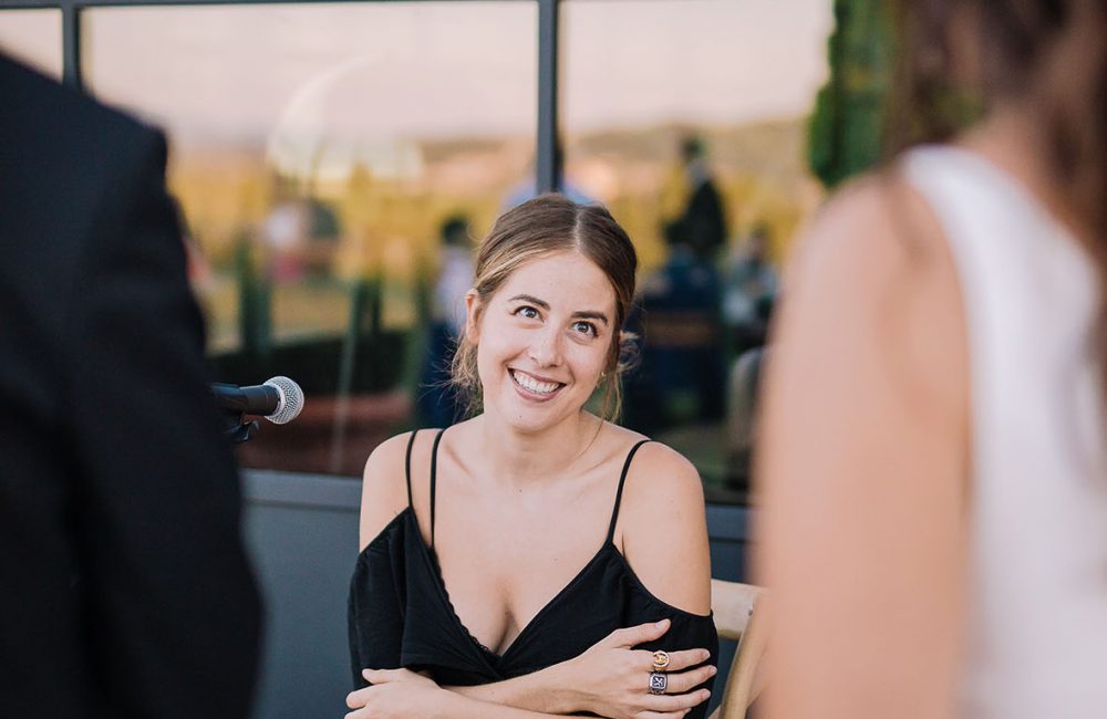 Los novios felicitan a Andrea
